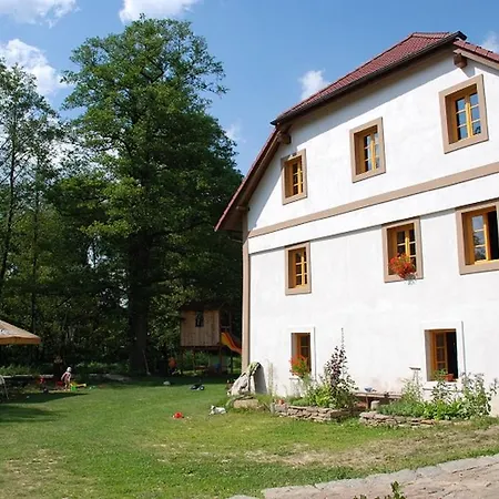 Alloggio per agriturismo Biofarma Dolejsi Mlyn